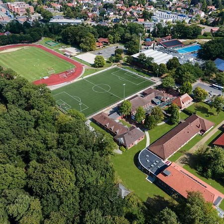 Hoessensportzentrum 韦斯特施泰德 外观 照片