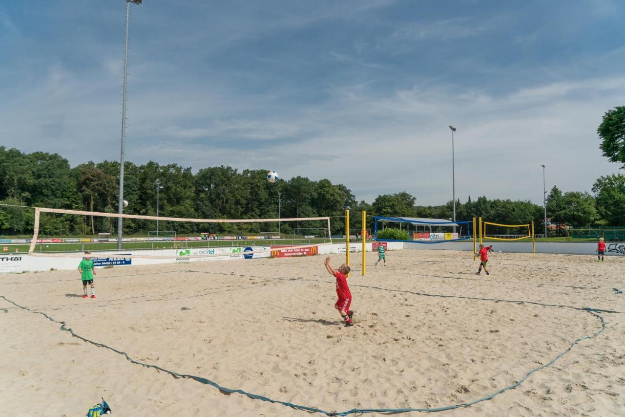 Hoessensportzentrum 韦斯特施泰德 外观 照片