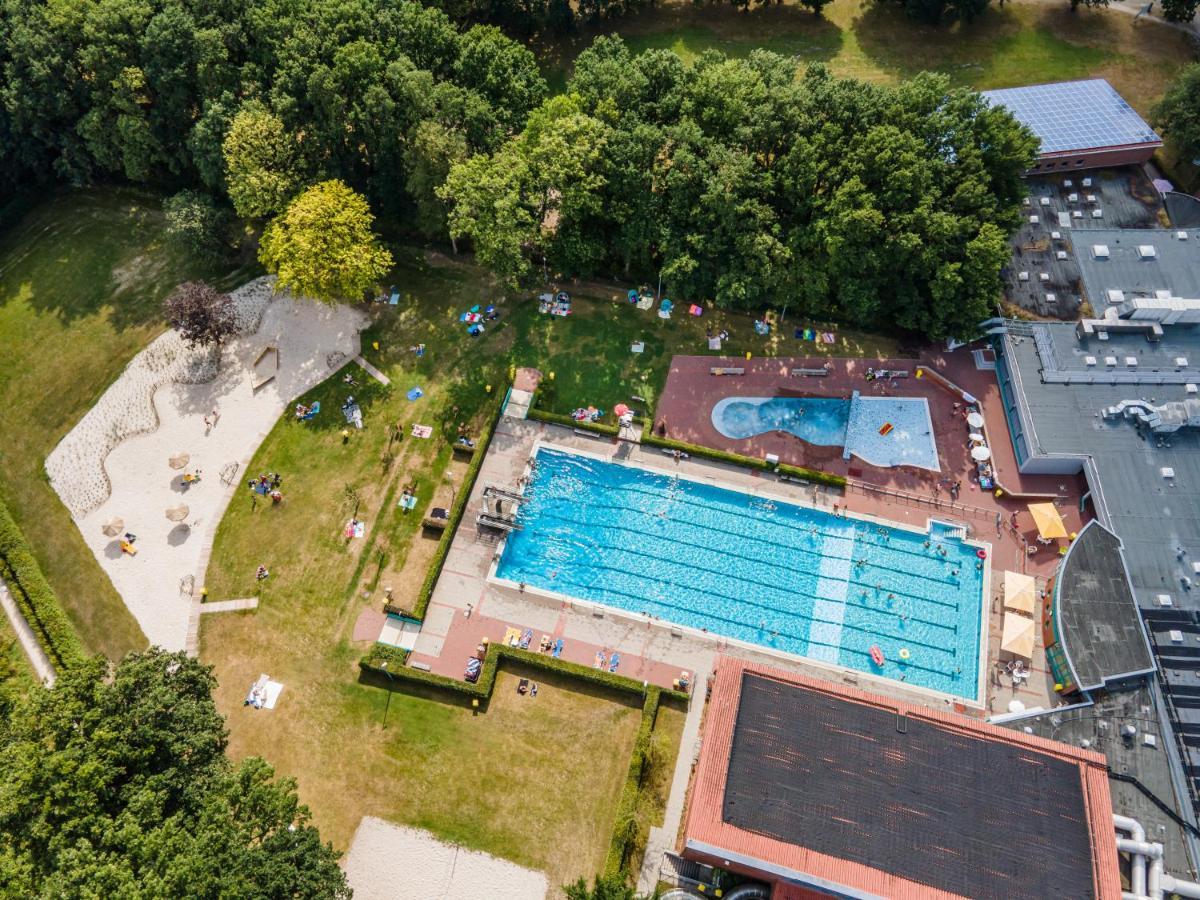 Hoessensportzentrum 韦斯特施泰德 外观 照片
