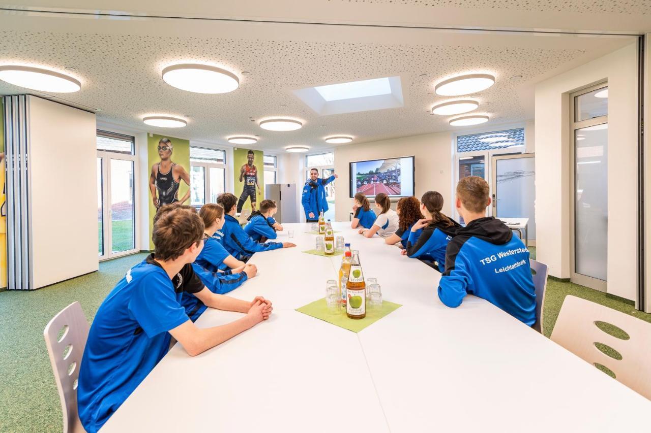 Hoessensportzentrum 韦斯特施泰德 外观 照片
